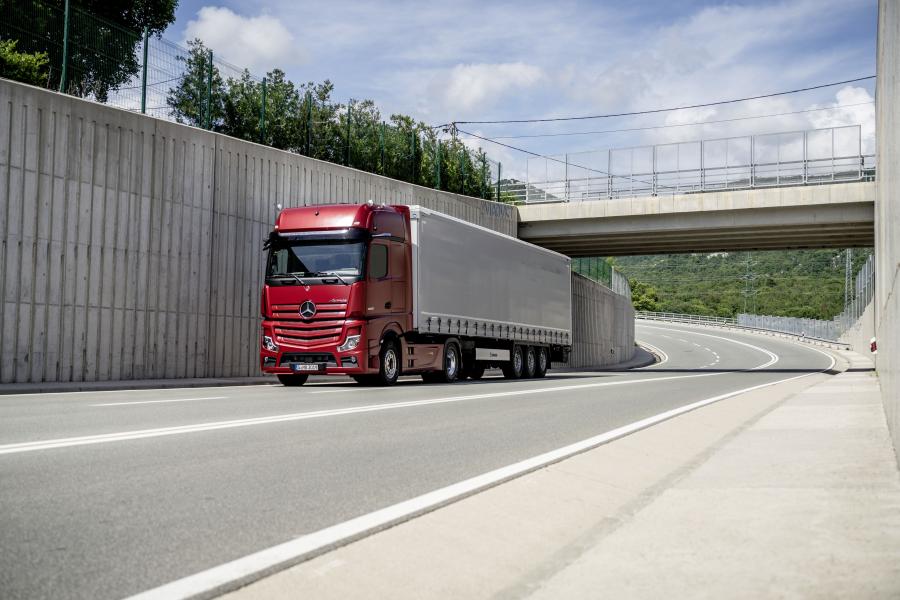  Mercedes-Benz Actros 1863 LS 4x2 (Br.963) 2018 года  (фото 10 из 60)